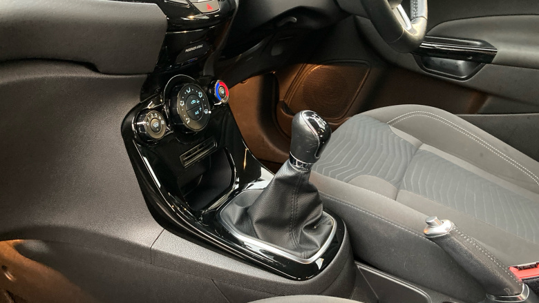 Ford Fiesta 1.25 82 Zetec 5dr Petrol Hatchback